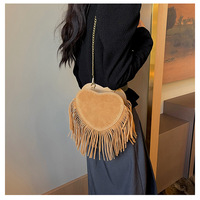 Heart Shape Tassel Bag - Thumbnail 4