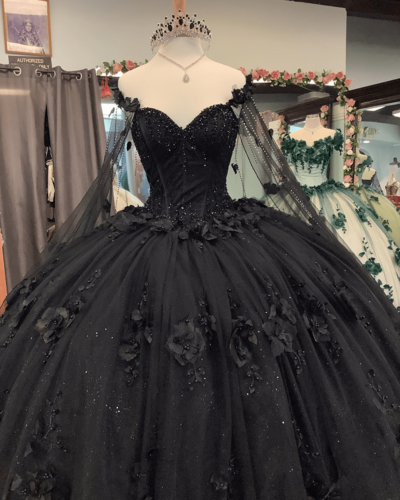 Sweet 16 Dresses Sweetheart Quinceanera Dresses Black Lace Ball Gown Style