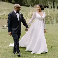 Simple Plus Size Wedding Dresses Sheer Deep V Neck Bridal Gowns Backless Lace Long Sleeves A Line Sweep Train Satin Vestido De Novia - Thumbnail 3