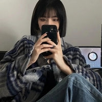 Plaid Pocket Loose Sweater  - Thumbnail 2