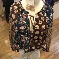 Plus Floral Blouse - Thumbnail 1