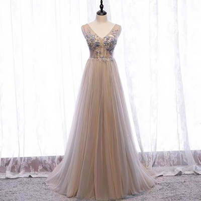 Sexy backless sleeveless gray party dresses v neck fairy applique prom dresses