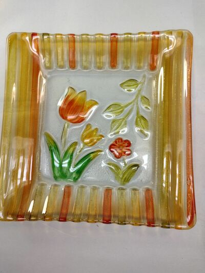 Fused Art Glass Hand painted Tulips Floral Plate by Ganz