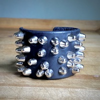 Chaotic Dischord Short British Stud Cuff - Thumbnail 1