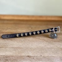 Self-Keeper 1-Row Tall British Stud Wristband - Thumbnail 1