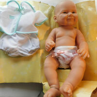 16" Silicone Like Scented Baby Doll Souvenir Scrapbook Babies Realistic Life Like Vintage - Thumbnail 3