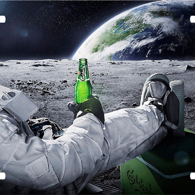 Astronaut on the moon enjoying a beer license plate auto - Thumbnail 5
