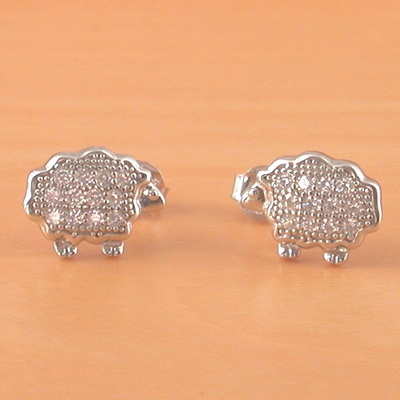 Sterling silver cz sheep stud earrings/silver sheep earrings/sheep jewelry/sheep jewellery/lamb earrings/lamb jewellery/uk