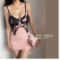 Sexy printed playful bow hottie lace cutout midriff-baring short halter top with beautiful back - Thumbnail 7