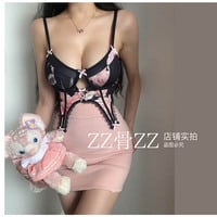 Sexy printed playful bow hottie lace cutout midriff-baring short halter top with beautiful back - Thumbnail 8