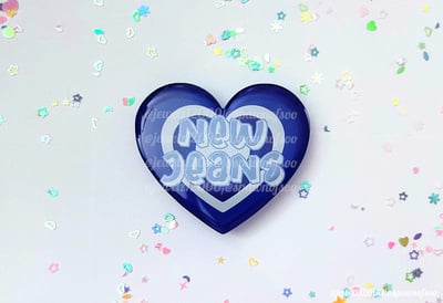 NWJNS Heart Phone Grip