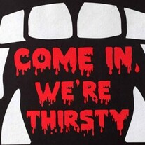 Extremely RARE and Out Of Print  Vampire Dracula Fangs Teeth Halloween Horror Welcome Mat