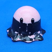 Blubby (Black/Pink) - Thumbnail 2