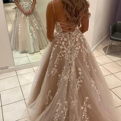 Beauty a line backless lace long prom dresses