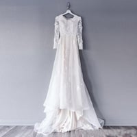 2023 Modest A Line Wedding Dresses With Long Sleeves Scoop Neck Lace Appliques Flowers Bridal Gowns,980 - Thumbnail 2