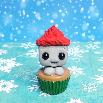 Mini resin holiday cupcake robot - (red frosting) limited edition 