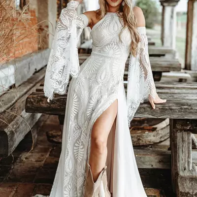 Chic crochet lace bohemian wedding dress with detachable poet long sleeves thin straps deep split side beach bride gown 