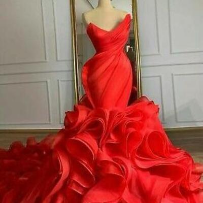 Long train organza tiered skirt ruffled plus size prom dresses