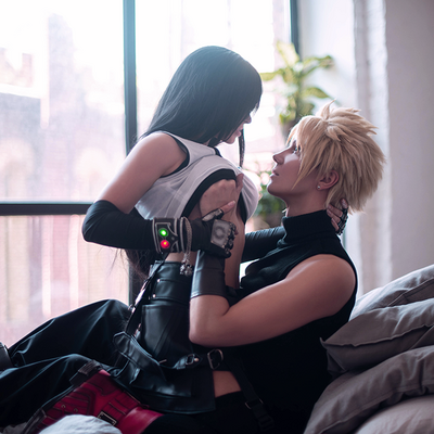 Tifa and cloud embrace print 2