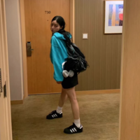 BLACK / WHITE BOW HOODIE - Thumbnail 4