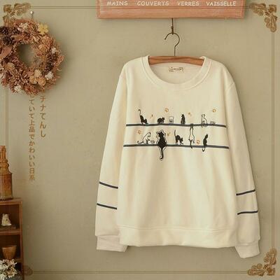 Preppy style cartoon cat embroidered round neck long-sleeved sweatshirt