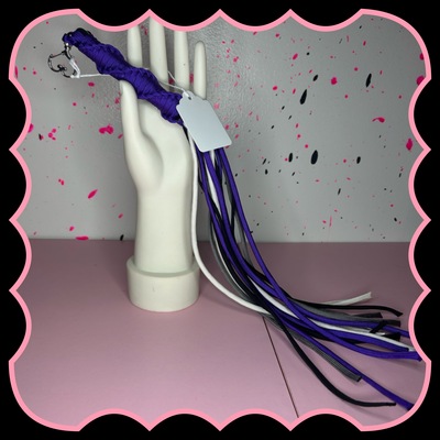 Demi pride light weight flogger 