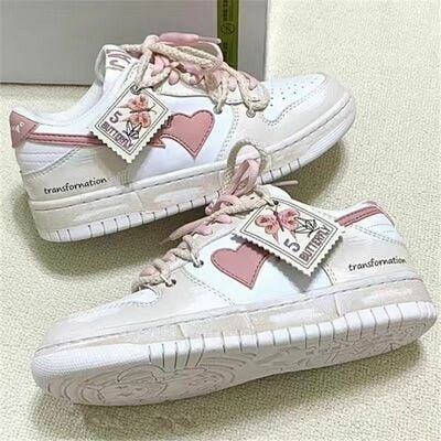 Retro pink heart white sneakers