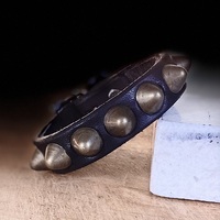 1-row antique British studs wristband - Thumbnail 1