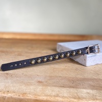 1-row antique British studs wristband - Thumbnail 8