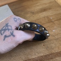 1-row antique British studs wristband - Thumbnail 9