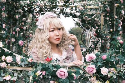 Free Worldwide airmail pink rose and sea OP bust 135 cm length 135cm