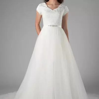 A-line lace tulle long modest wedding dress with cap sleeves v neck buttons back 2019 new simple modest bridal gowns sleeved - Thumbnail 3