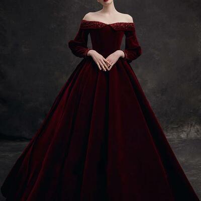 Vintage burgundy velvet long prom dress with beadings - Thumbnail 2