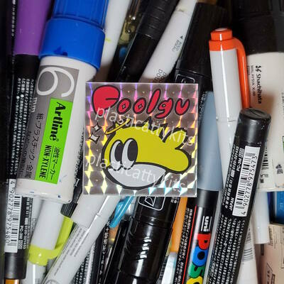 Foolgu (prismatic / glossy) - Thumbnail 1