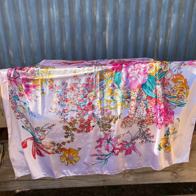 Jesse floral wild rag