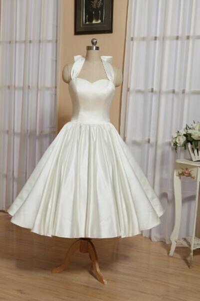 Halter Neck Ivory Stain Short Prom Dresses