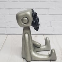 Gas mask Robot Resin Art Toy Figure  - Thumbnail 3