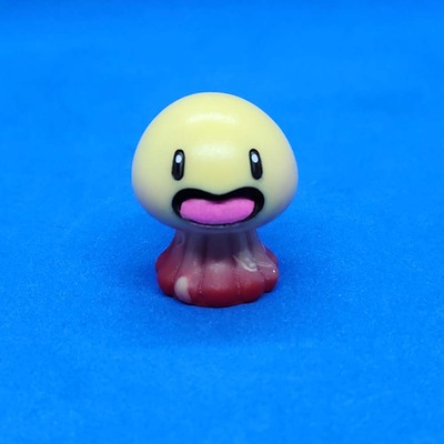 Jelly (small) (pastel yellow/red legs)