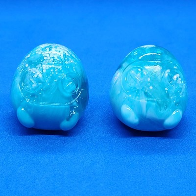 Behbes Collectible Figure (small) (blue and white swirls/blue marbles)