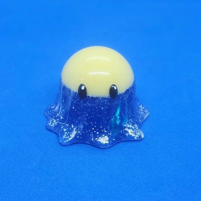 Blubby (yellow top/blue holo flakes bottom) - Thumbnail 4