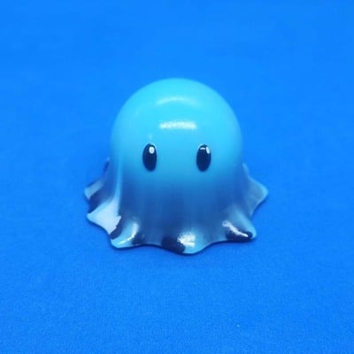 Blubby (light blue/black gradient bottom) - Thumbnail 4