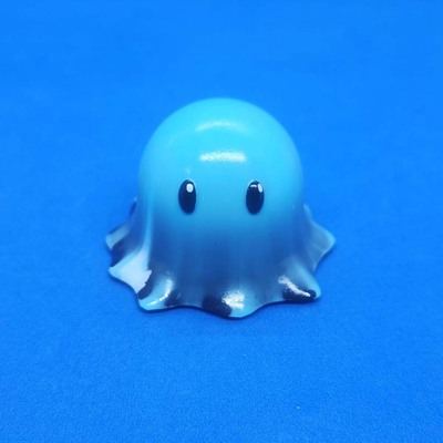 Blubby (light blue/black gradient bottom)