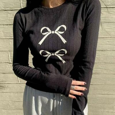 Bow print long sleeve t-shirt