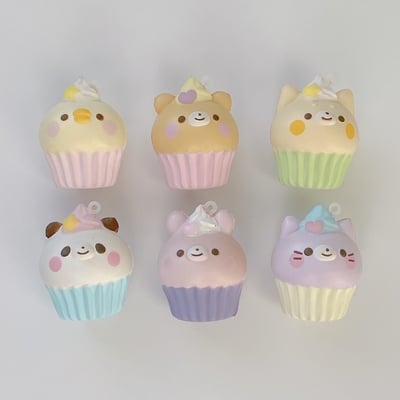 Fuwakun mini animal cupcake squishy set