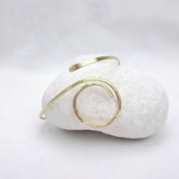 Egyptian renaissance upper arm cuff bracelet, handmade bohemian bracelet with brass wire - Thumbnail 3