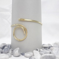 Egyptian renaissance upper arm cuff bracelet, handmade bohemian bracelet with brass wire - Thumbnail 4