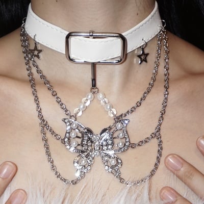 Versatile leather clavicle butterfly choker necklace