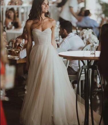 Simple A-line Tulle Wedding Dresses