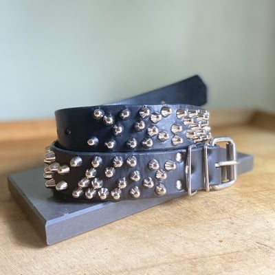 1.5” wide chaotic dischord belt