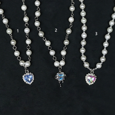 Pearly babes necklace